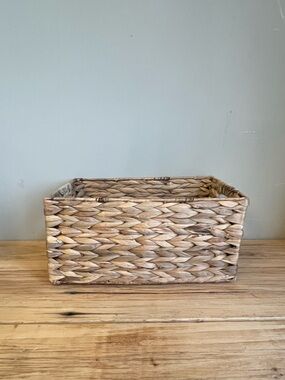 Natural Woven Water Hyacinth Storage Bin - Neutral